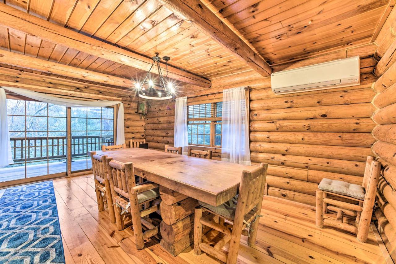 Spacious Cabin With Decks Near Saratoga Springs Middle Grove Kültér fotó