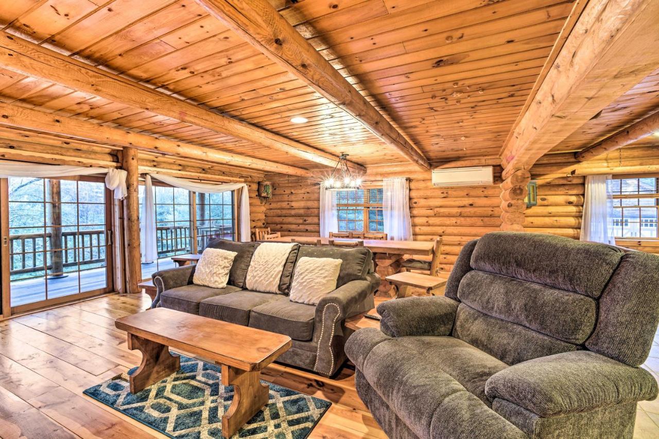 Spacious Cabin With Decks Near Saratoga Springs Middle Grove Kültér fotó