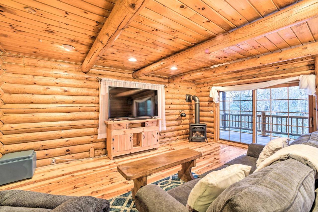 Spacious Cabin With Decks Near Saratoga Springs Middle Grove Kültér fotó
