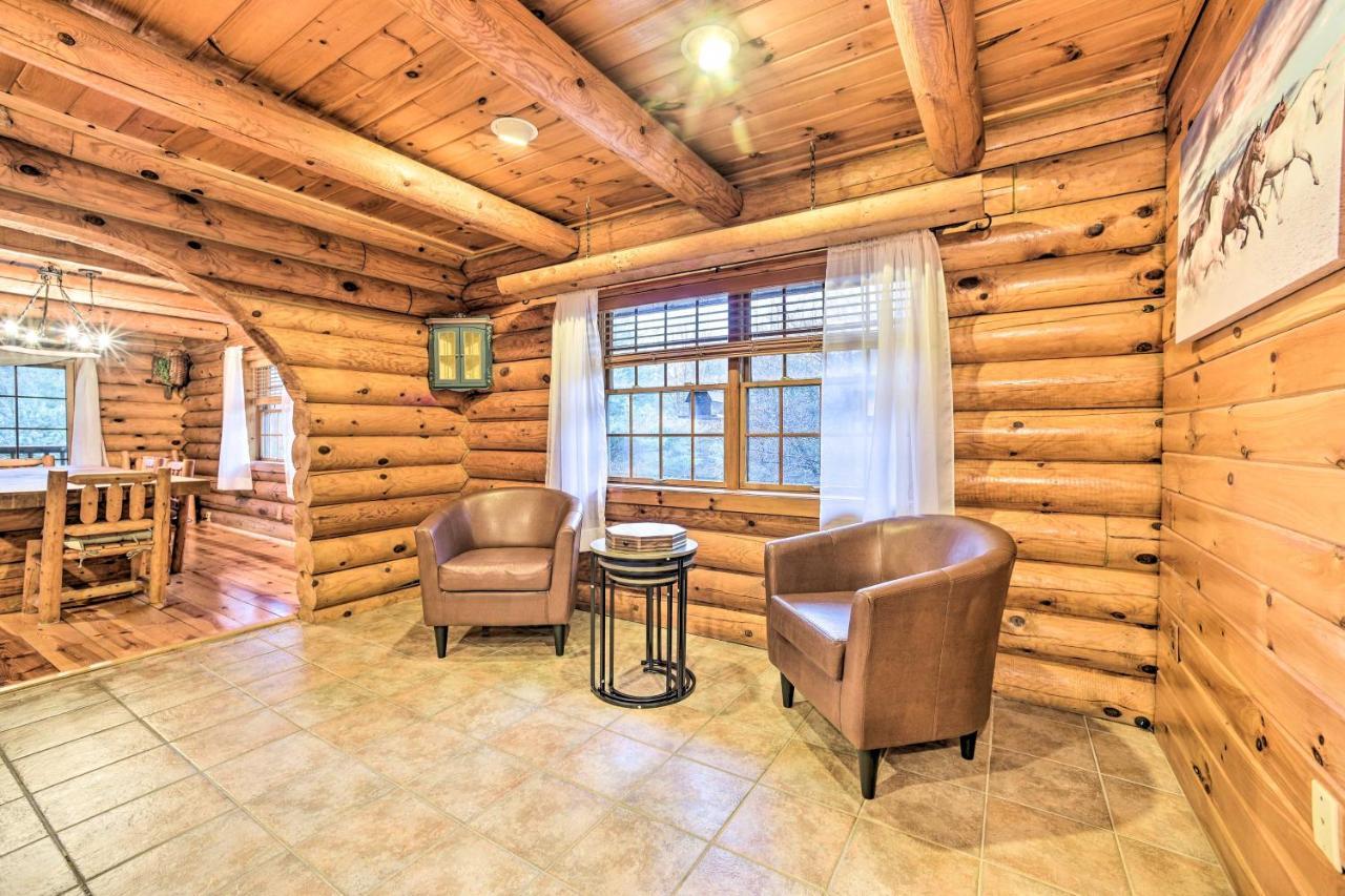 Spacious Cabin With Decks Near Saratoga Springs Middle Grove Kültér fotó